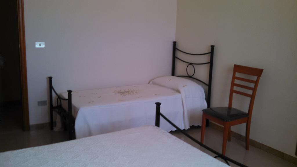 Joanne B&B Canicattini Bagni Pokoj fotografie
